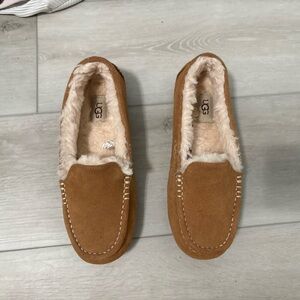 UGG Tan Shearling Lined Footwear